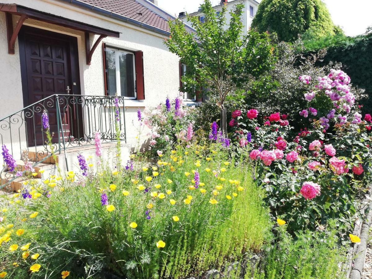 Вилла Les Rosiers D'Y Невер Экстерьер фото